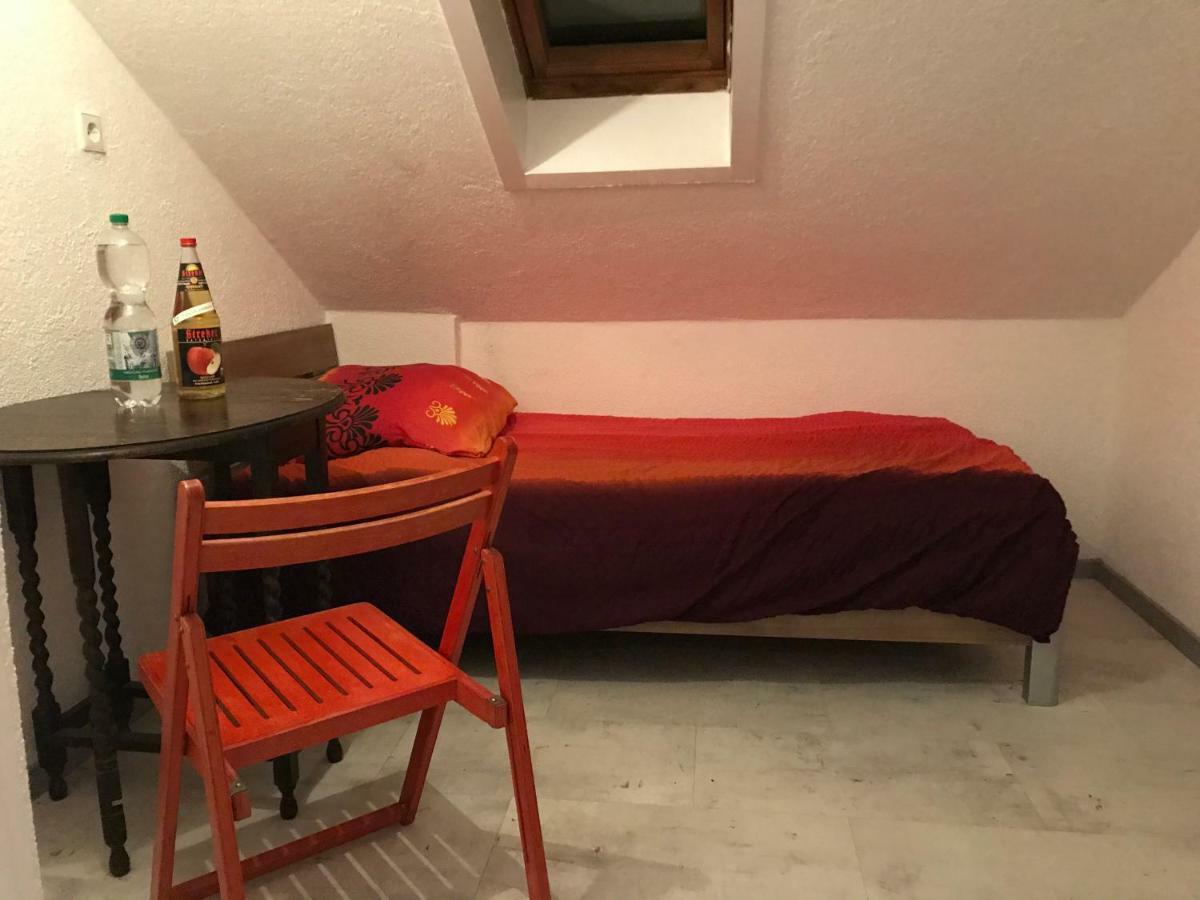 Cozy Room In Ludwigsburg Exteriör bild